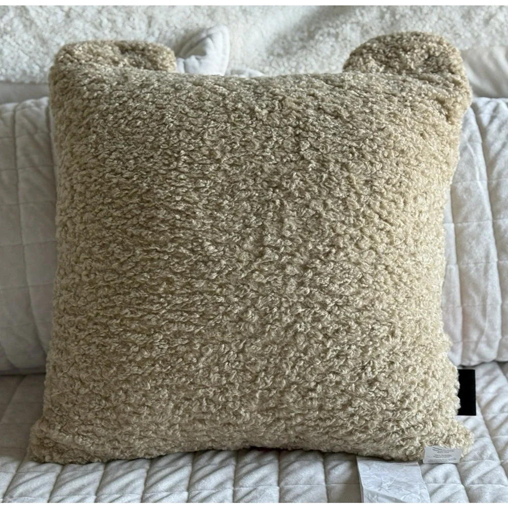 FAO SCHWARZ Brown Curly‎ Hair Teddy Bear Face Pillow NEW With Tags 20